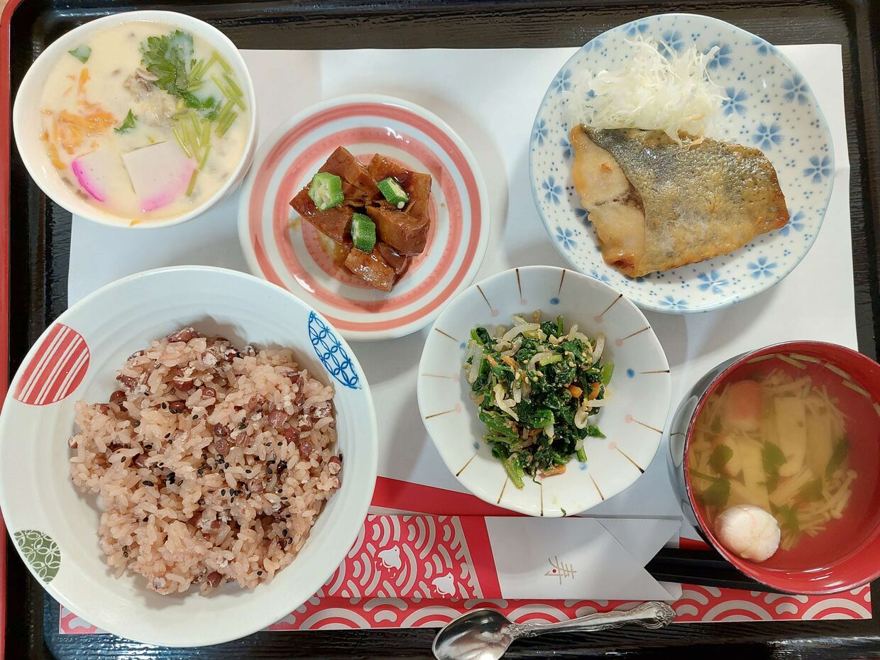 デイサービスでの食事